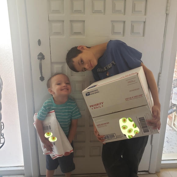 Meet your Posher, Crystal - Picture 3 of 16